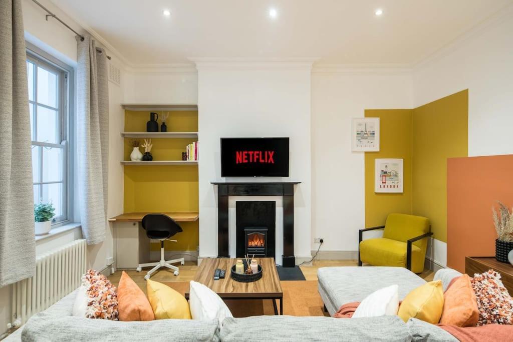 Superb Retreat Central Next Tube Apartment London Bagian luar foto