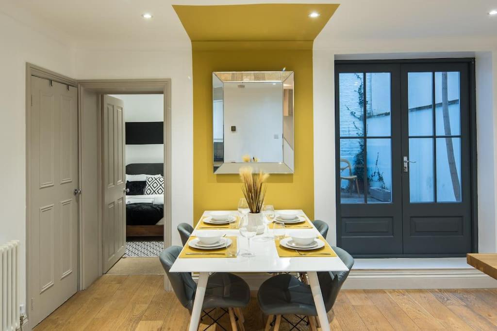 Superb Retreat Central Next Tube Apartment London Bagian luar foto
