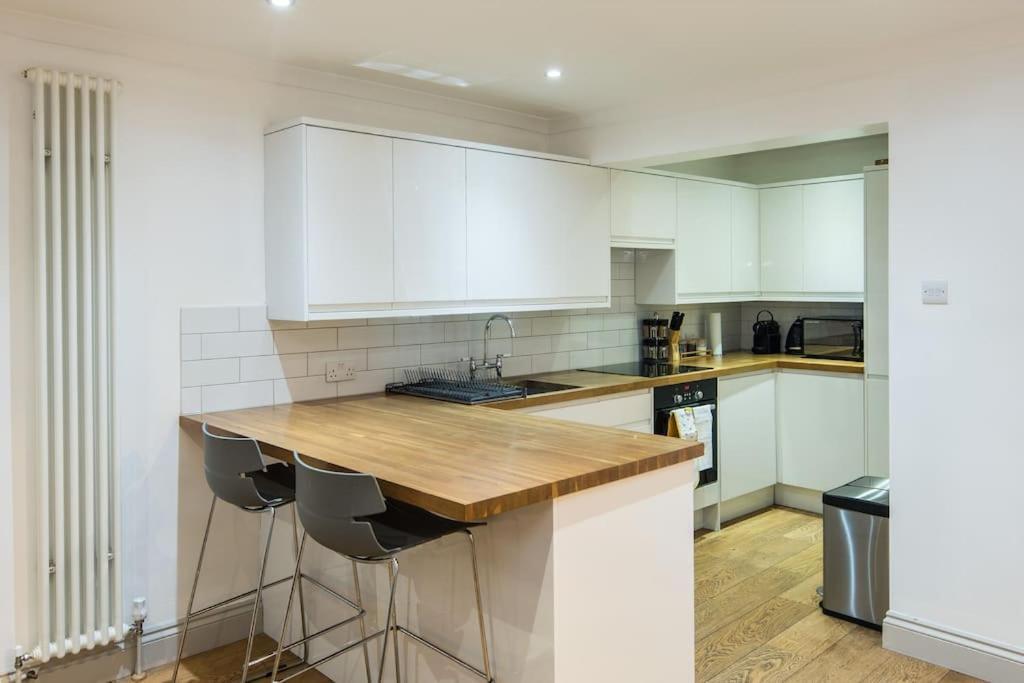 Superb Retreat Central Next Tube Apartment London Bagian luar foto