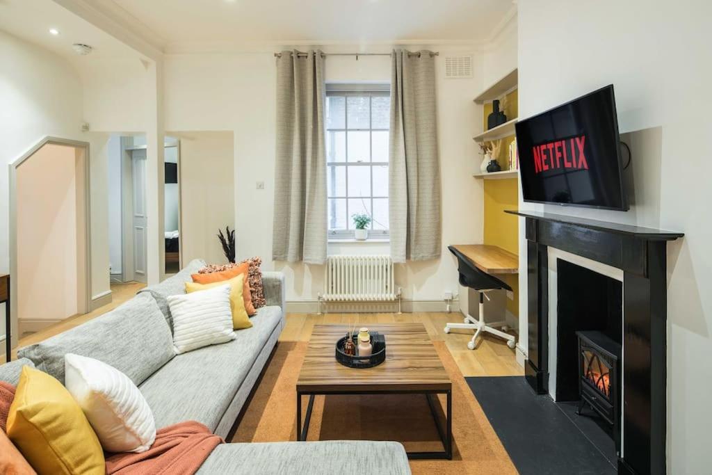 Superb Retreat Central Next Tube Apartment London Bagian luar foto
